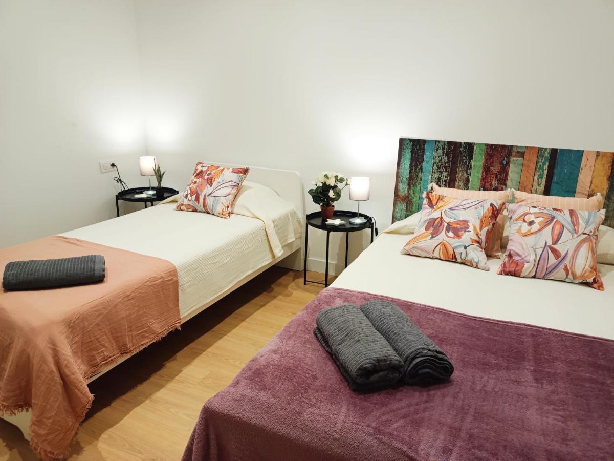 By Universitat Rooms Барселона Екстериор снимка